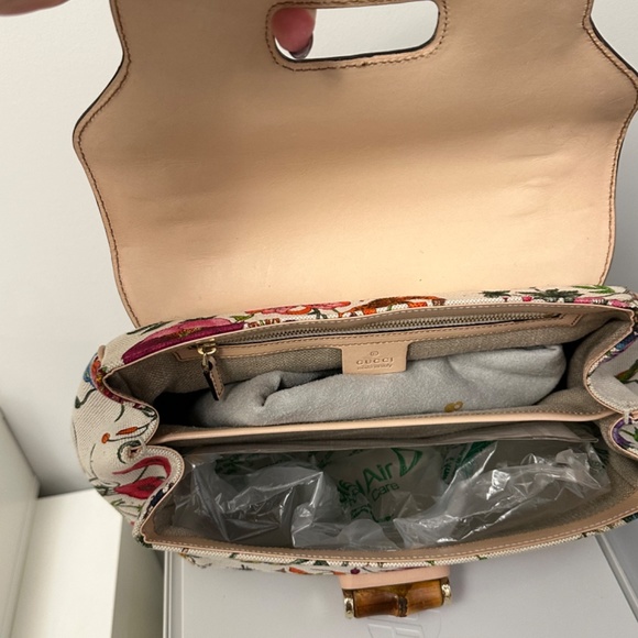 Vintage Gucci Purse - Picture 3 of 3